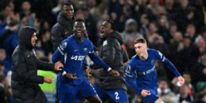 What is street betting and why does it attract so many players?